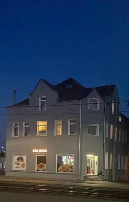 5Minuten Von Der City Entfernte Wohnung Mit Parkpl Билефелд Екстериор снимка